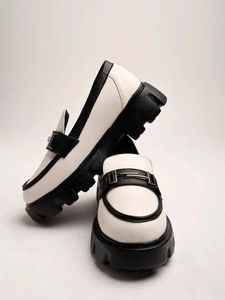 Combo White &amp; Black Leather Loafers