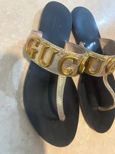 Gucci Slippers - Slightly Used - Flawless Conditi