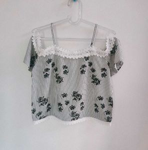 (New) Off-shoulder Top