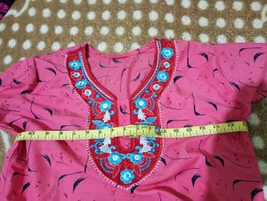 5 Sets Of Medium Size In Very Less Cost
