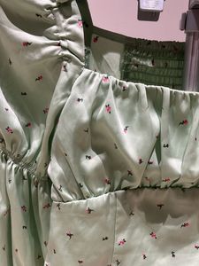 Green Floral Print Crop Top