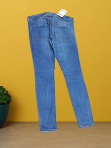 L@11 Size-36 (Sale) Latest Ladies high waist Jeans