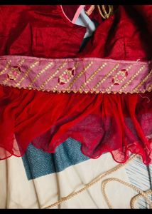 Beautiful Saree With Designer Stiched Blouse Belt