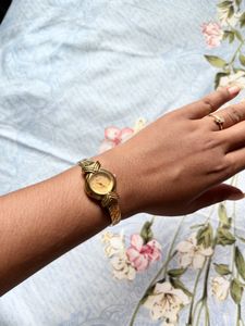 Sona Women Gold Finish Watch