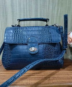 Stylish Blue Crocodile 🐊 Print Handbag