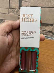 3 Colors Of Matte Lipsticks