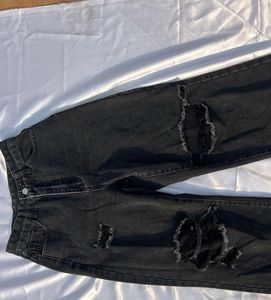 Black urbanic ripped jeans
