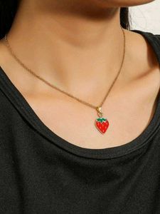 Dainty Strawberry Necklace 🍓
