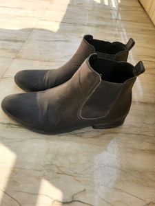 Black Chelsea Boots