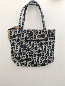 LAST PIECE CHRISTIAN DIOR TOTE @999