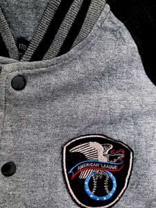 ⚫️🩶Varsity Jacket