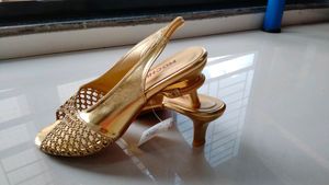 Original New With Tag Golden Mochi Sandals. All Pi