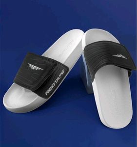REDTAPE MEN OPEN TOE SLIDERS
