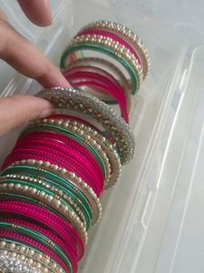 White Green Pink Combination Bohut Achcha H