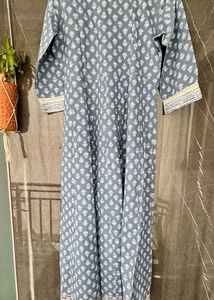 Blue &amp; White Printed Kurti