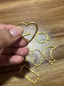 Golden Resin Open Necklace Charm