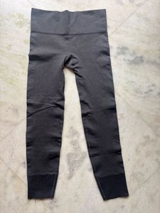Lululemon Charcoal Grey Ribbed Leggings