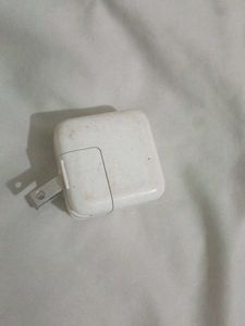Adopter