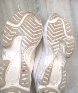 White Shooes