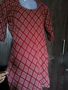 Patterned Maroon Dress For Patiyala .