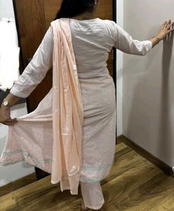 &#39;INDYA&#39; Peach KURTA Full Set With duppatta+Tassel