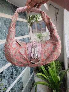 ‼️Pink Guess Bag‼️