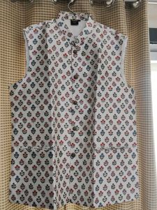 Floral Sleeveless Bandi