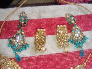 Elegant Jewelry Set