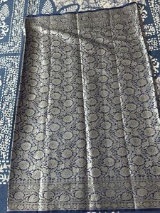 Banarasi Zari Saree With Blouse Piece.