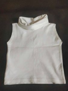 White Sleeveless Top🤍