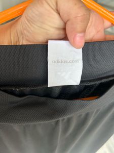 Adidas Top