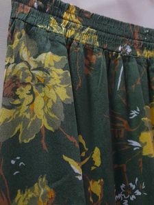 Mid Length Skirt For Girls Nd Women