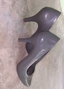 Melissa ✨new Grey Pumps