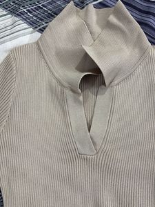 Beige Ribbed Knit Top - new and never wore