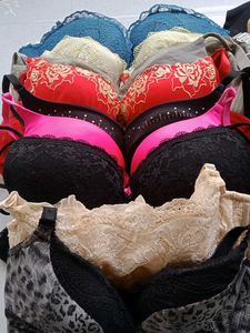20 Fully Padded Bras