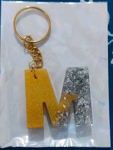 resin art 'M' Keychain