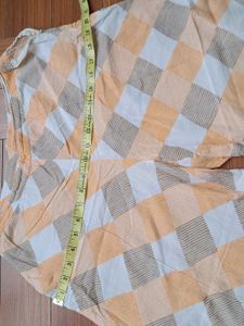 43) Patterned Wide Leg Pants