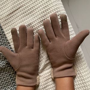 Soft Pink Winter Gloves