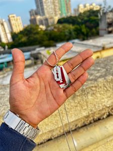 Best Blade Chain For Wearing On Party Wear