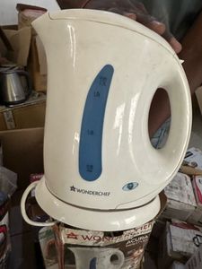 Wonderchef Kettle Unused 1.7 Litre White