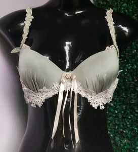 LINGERIE