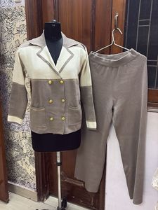 Elegant Knit Blazer & Pants Set