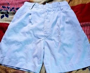 Boys white 🩳 shorts