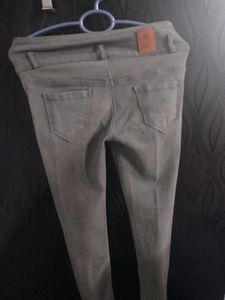 Low Waisted Skinny Grey Pants