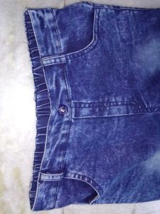 Stylish Denim Capris