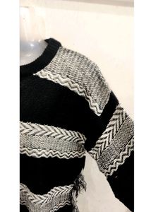 Soft Black And White sweater Top For Women&#39;s