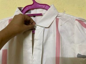 Women&#39;s White Shirt