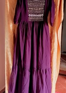 Very Comfortable And Beautiful Gowns