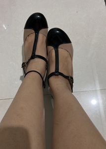 High Heels 👠 In Color Nude And Black