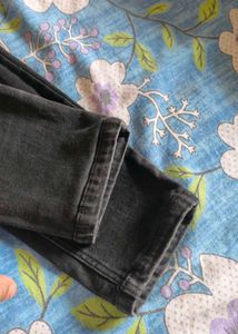 Rugged Women Jeans